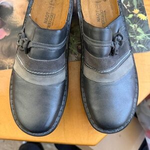 Naot leather clogs
